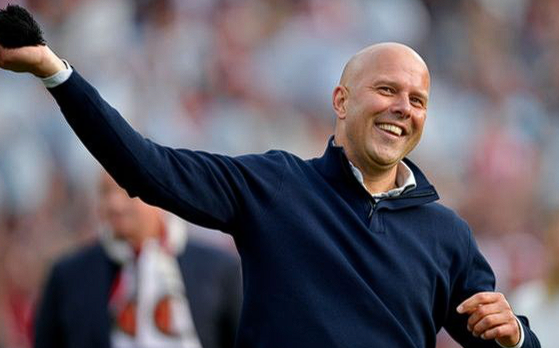 利物浦旧将哈曼谈斯洛特帅位前景:欧冠表现与联赛排名成关键